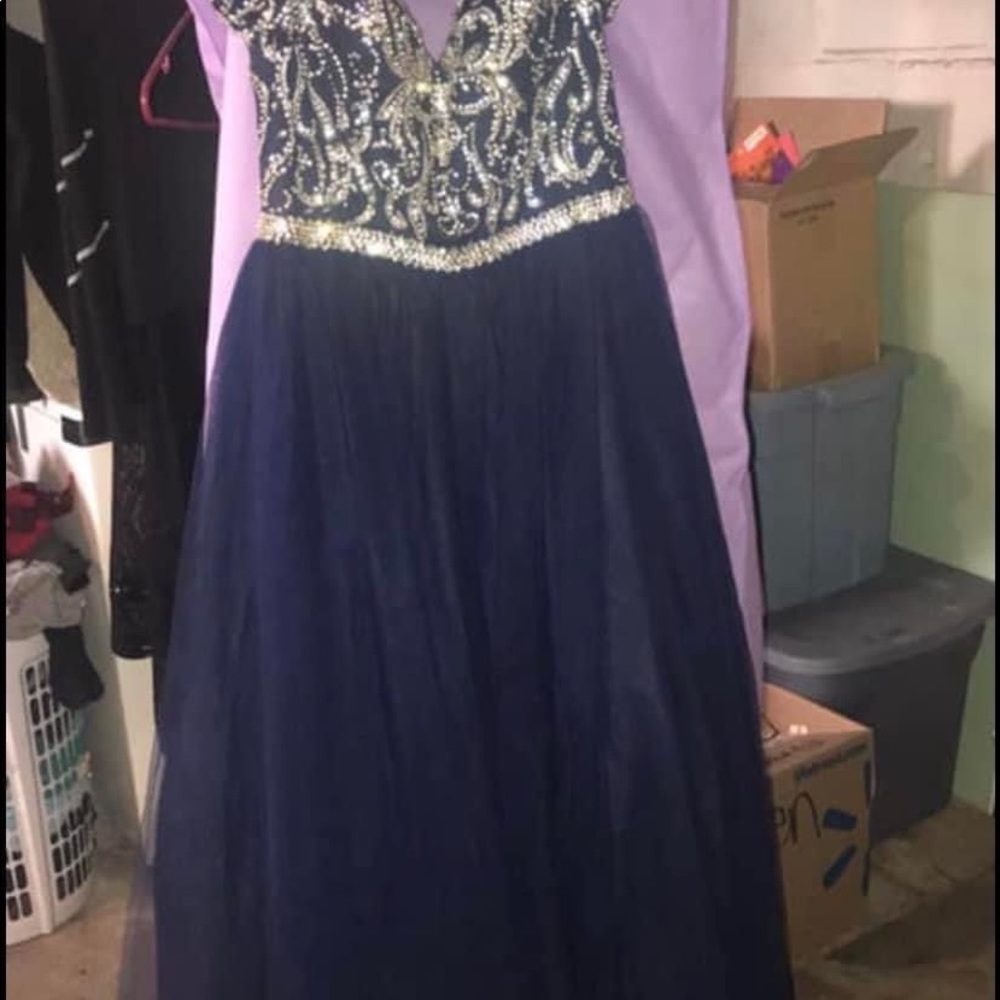 Prom ball gown